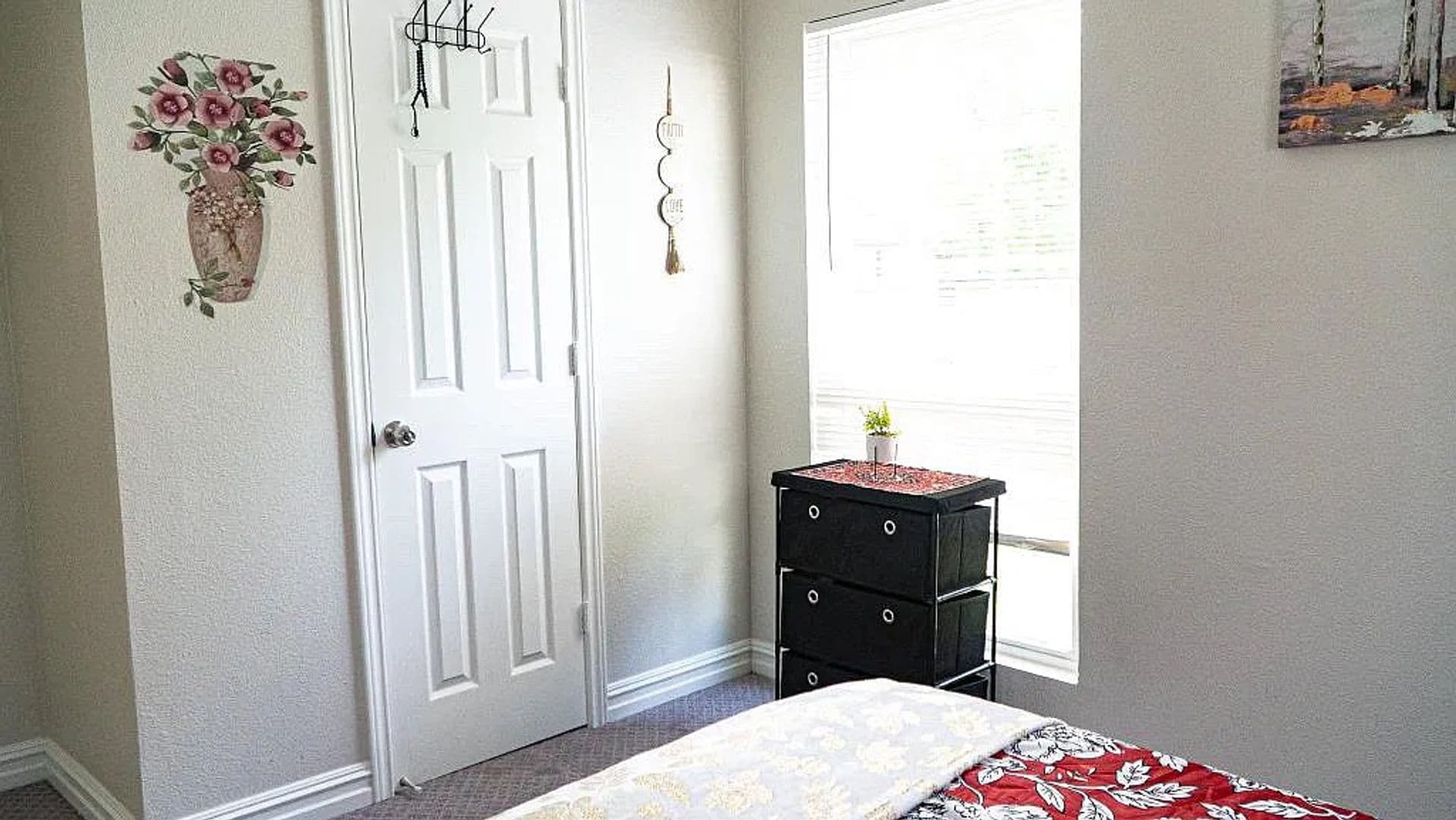 Mesquite House: 1715 Crestridge Dr