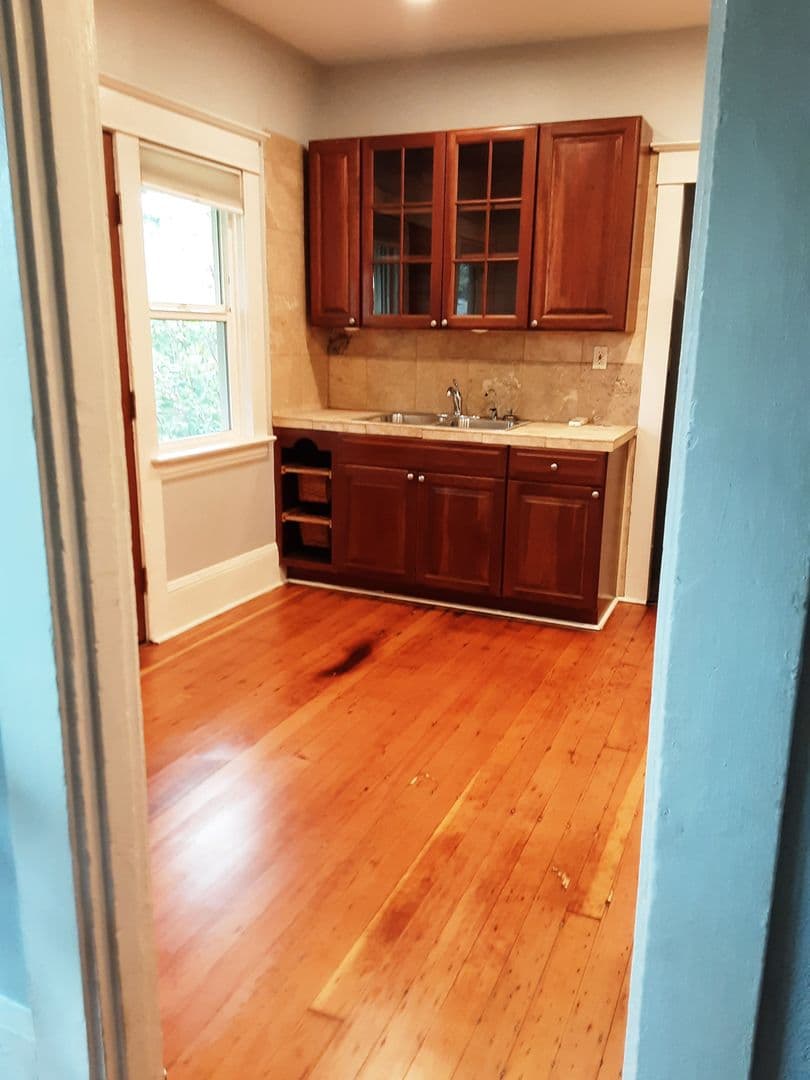 Portland Apartment: 3932-3938 N. Albina Ave
