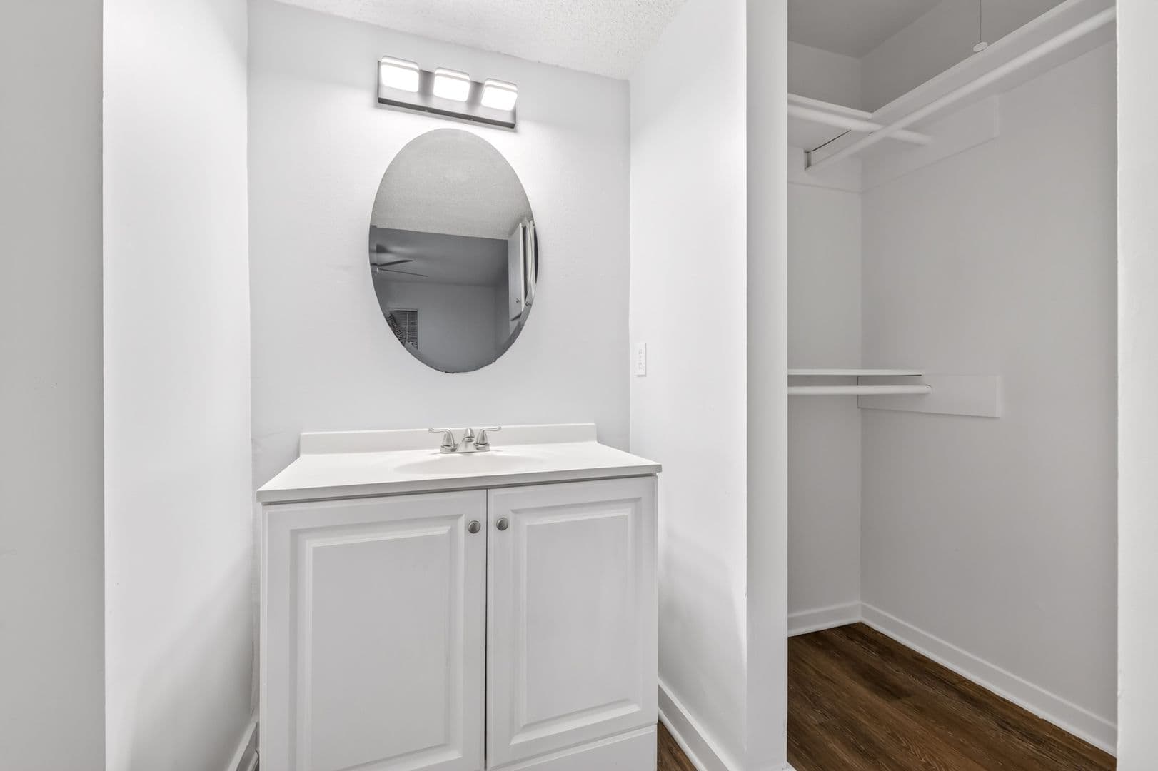 Austin Apartment: 5210 Joe Sayers Ave