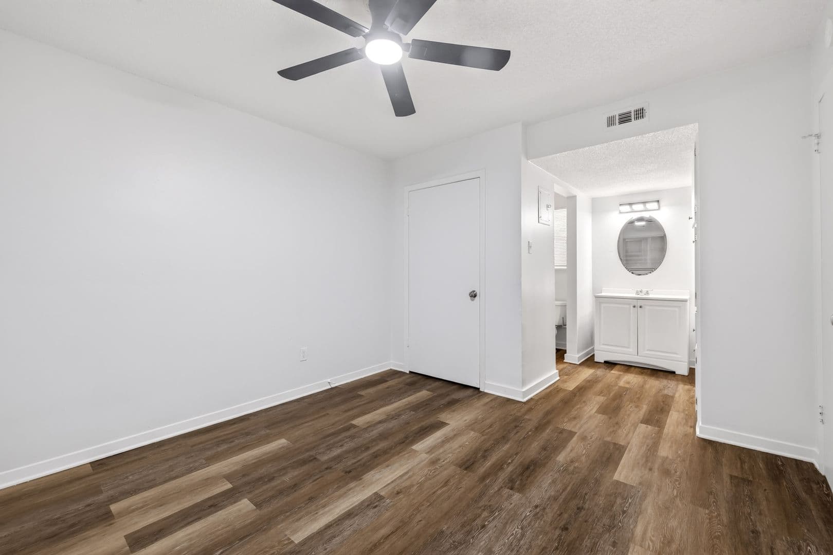 Austin Apartment: 5210 Joe Sayers Ave