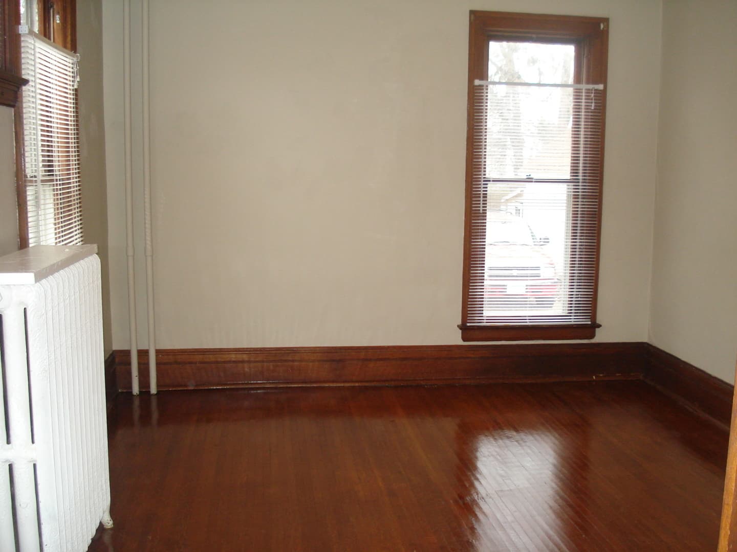 Austin Apartment: 915 1st Drive NW