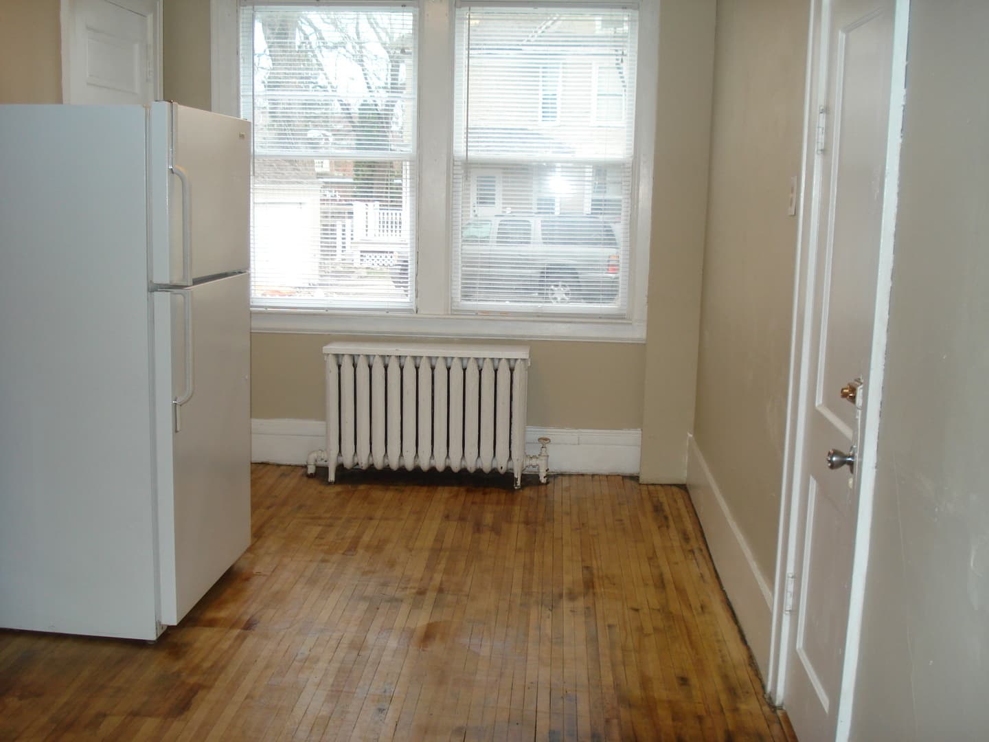 Austin Apartment: 915 1st Drive NW