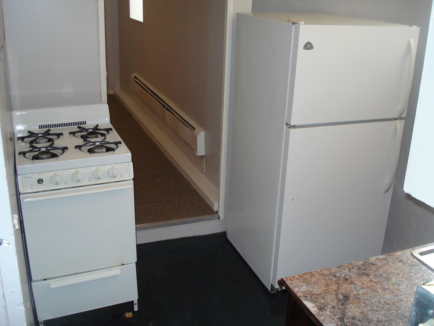 Austin Apartment: 915 1st Drive NW