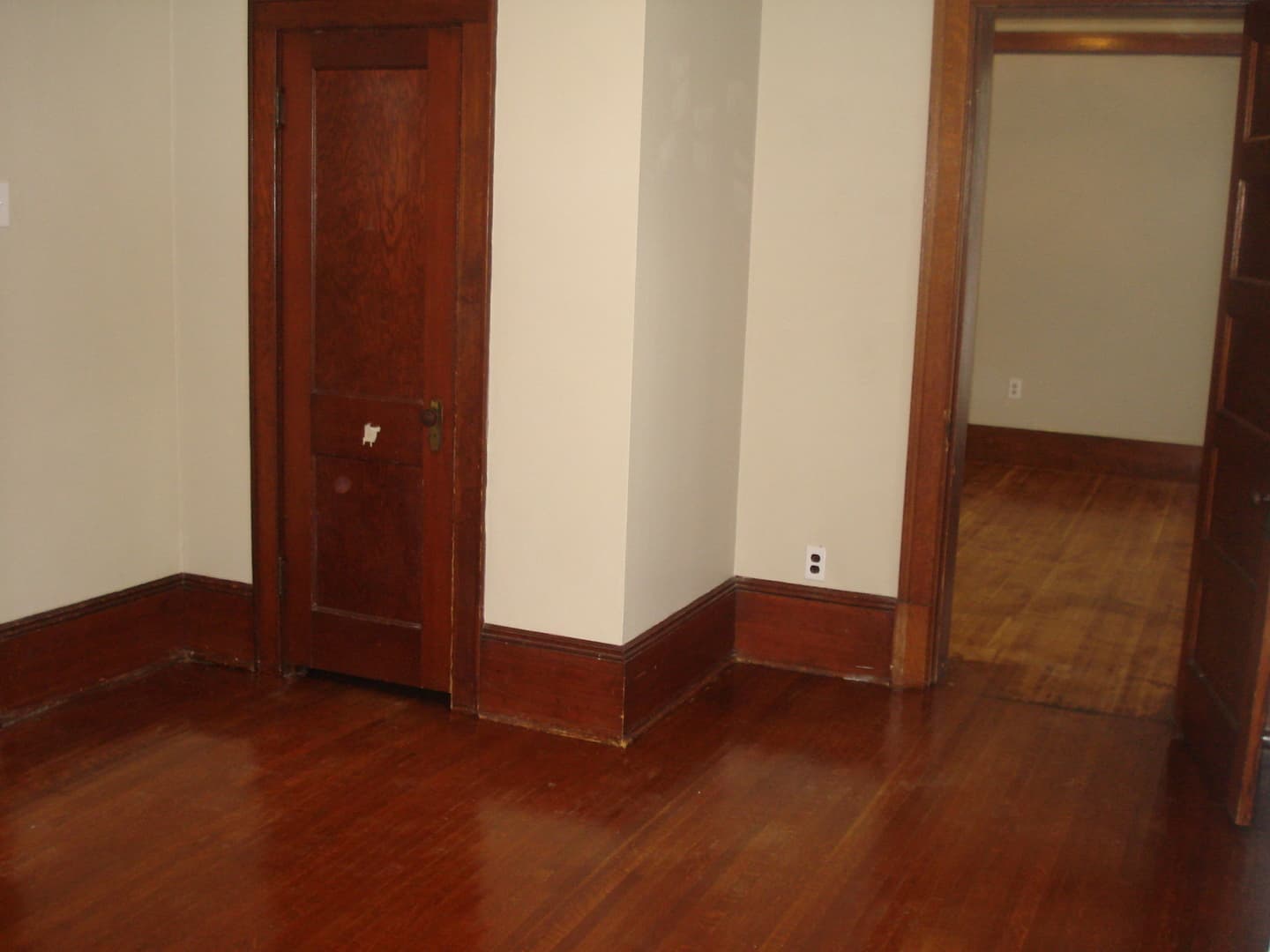 Austin Apartment: 915 1st Drive NW