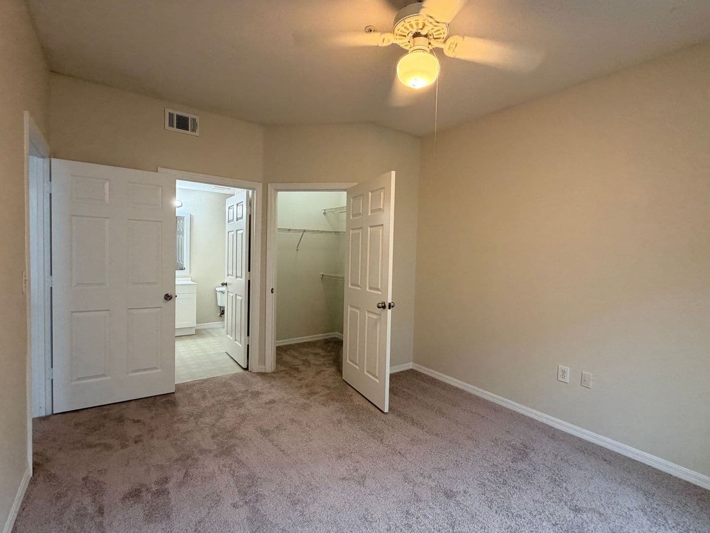 Ocoee Condo: 2025 Erving Circle #103