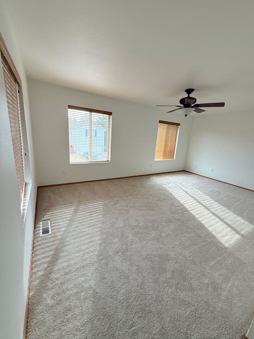 Port Orchard House: 4250 Swift Ave SW