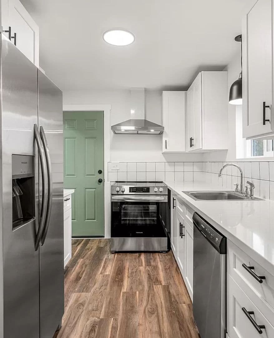 Bremerton Apartment: 804/806 S Marion Ave