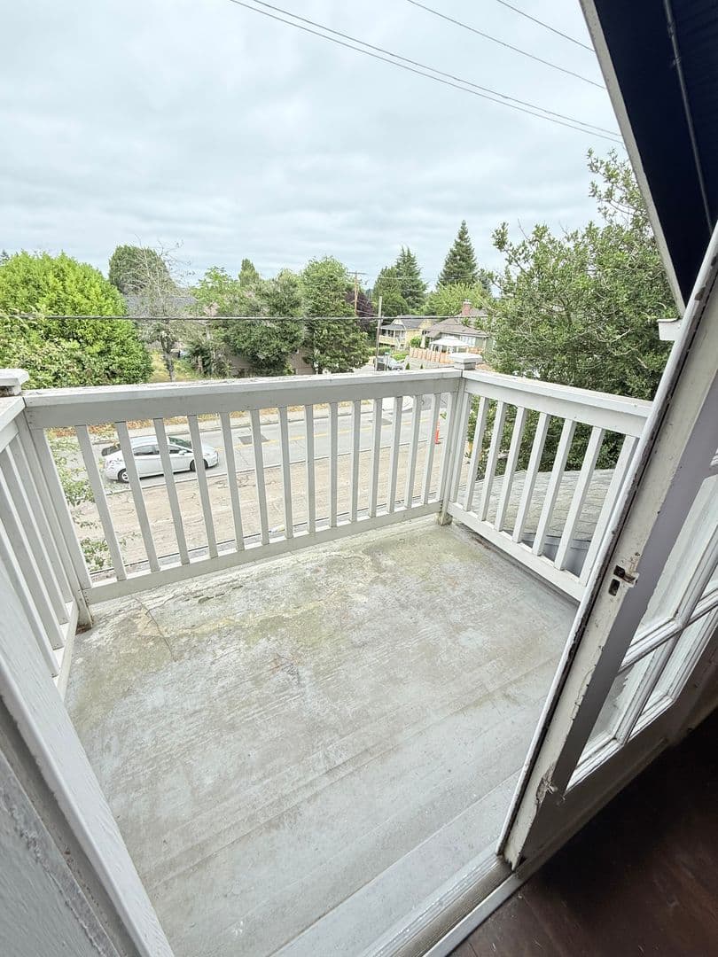 Bremerton Apartment: 1747 6th St.
