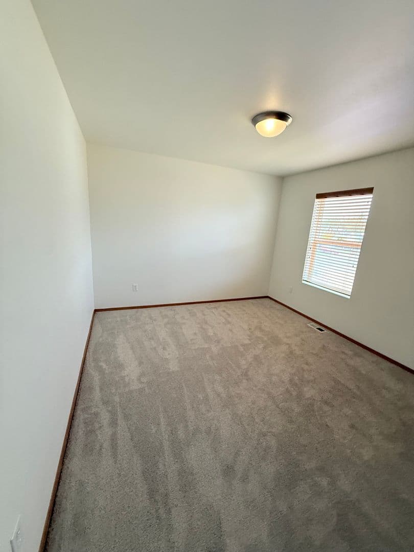 Port Orchard House: 4250 Swift Ave SW