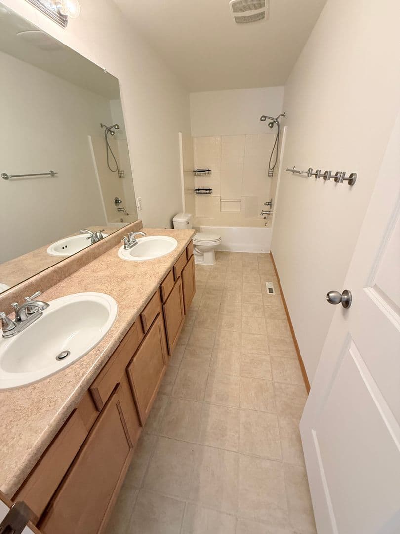 Port Orchard House: 4250 Swift Ave SW