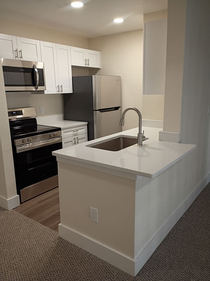 Kissimmee Apartment: 2351 Pinebrook Drive