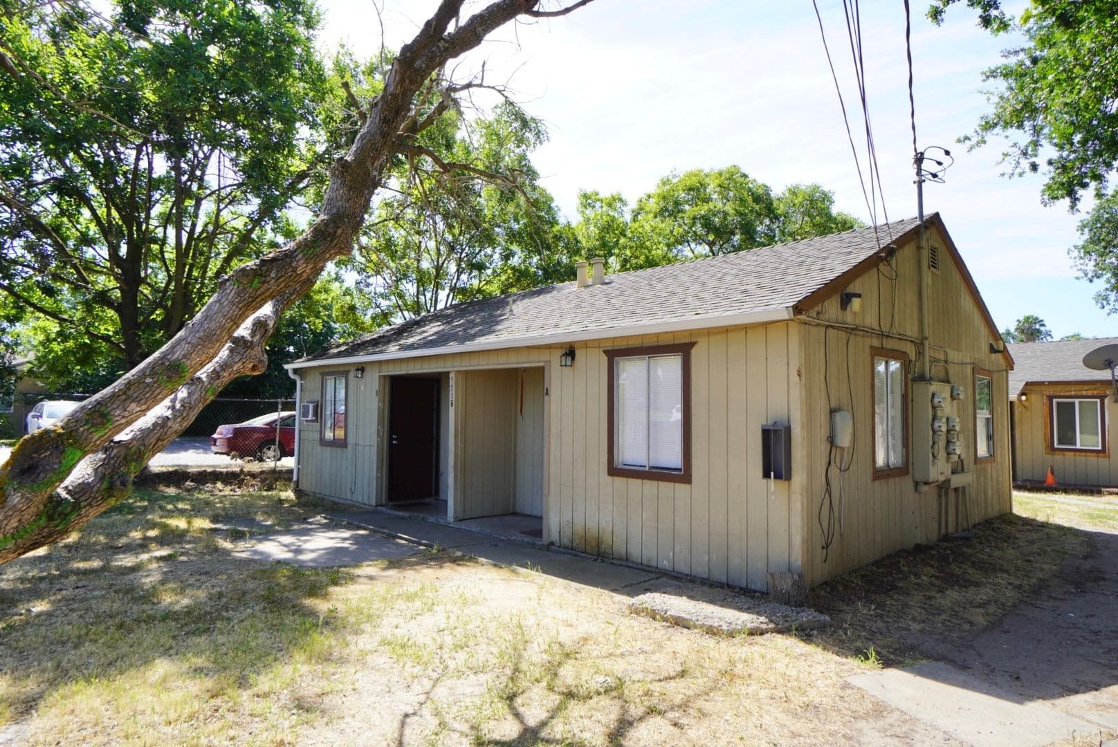 Sacramento Apartment: 1216 South Ave