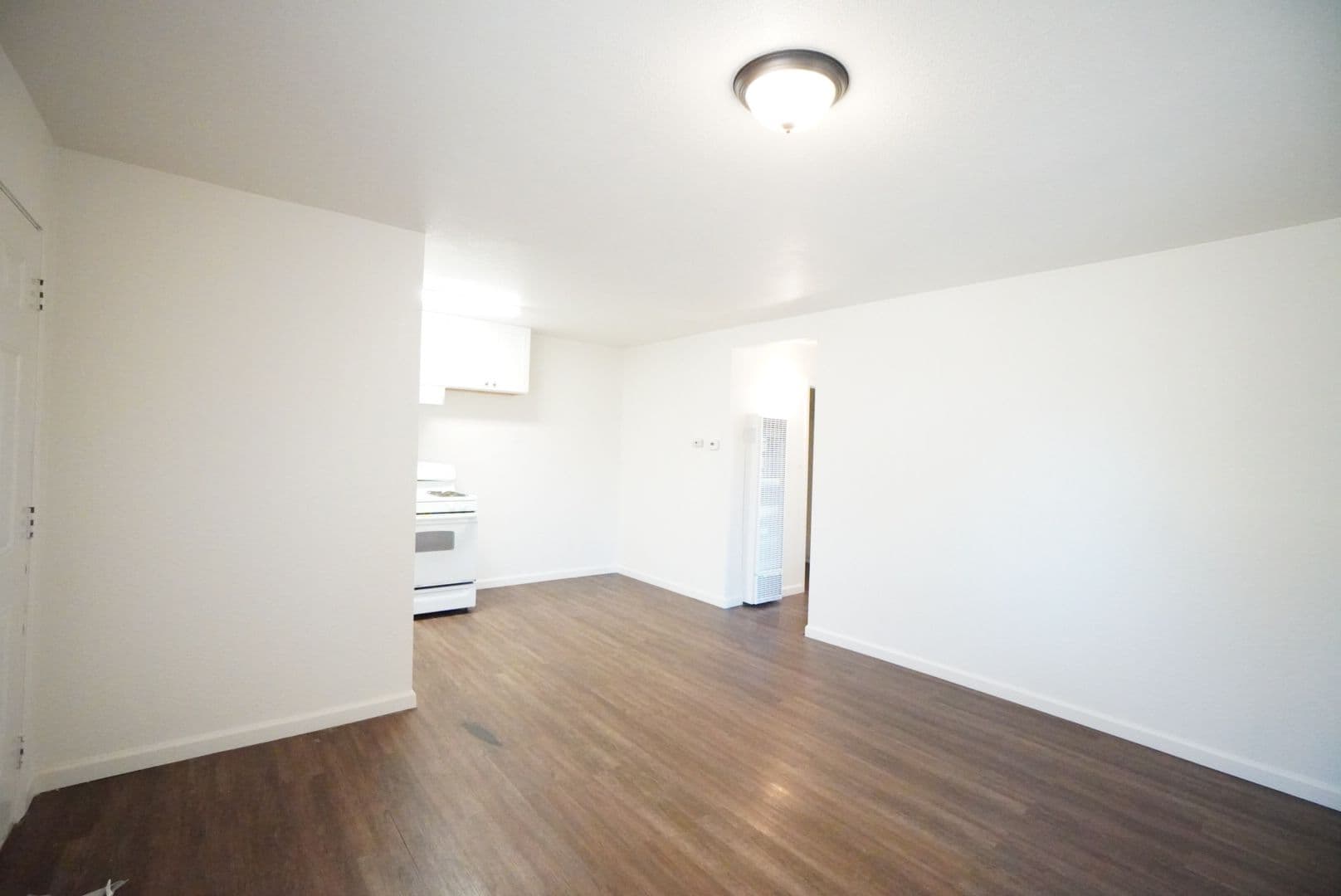 Sacramento Apartment: 1216 South Ave