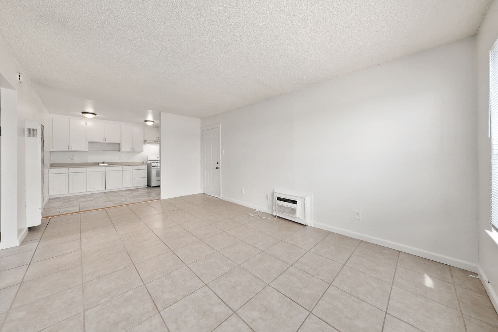 Rio Linda House: 6044 Marysville Blvd #4