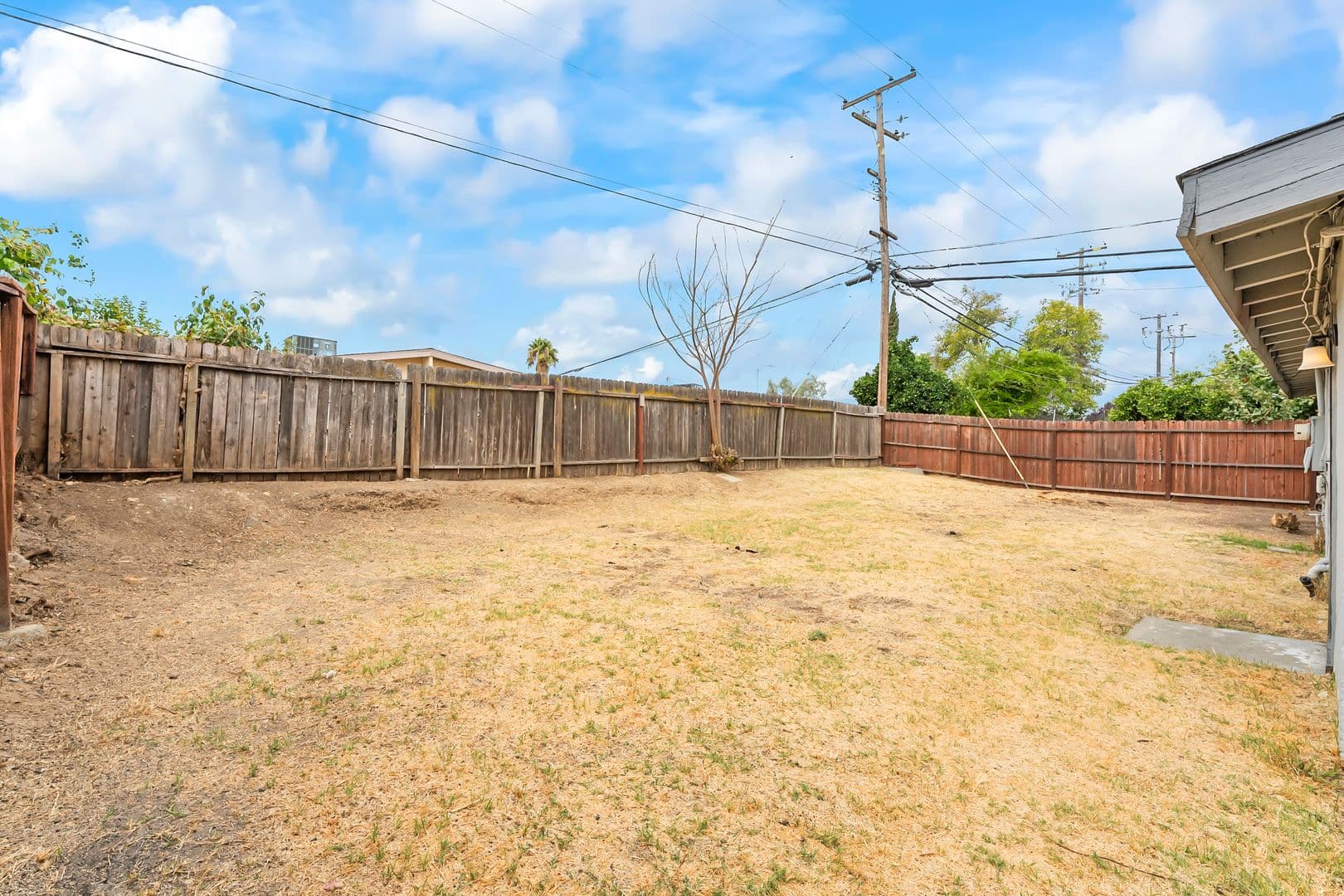North Highlands House: 6429 Stoneman Dr
