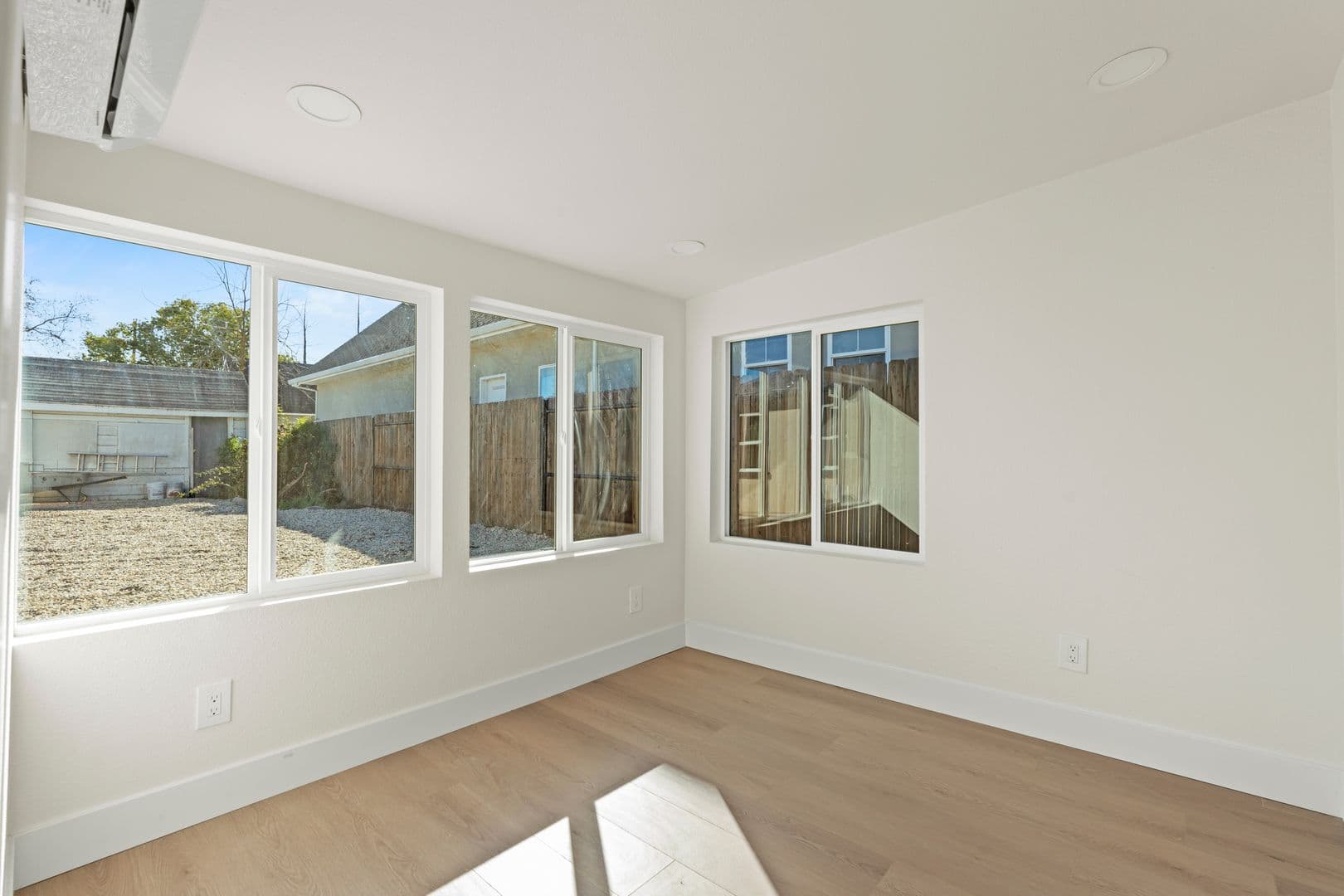 Sacramento Apartment: 3109 29th Ave
