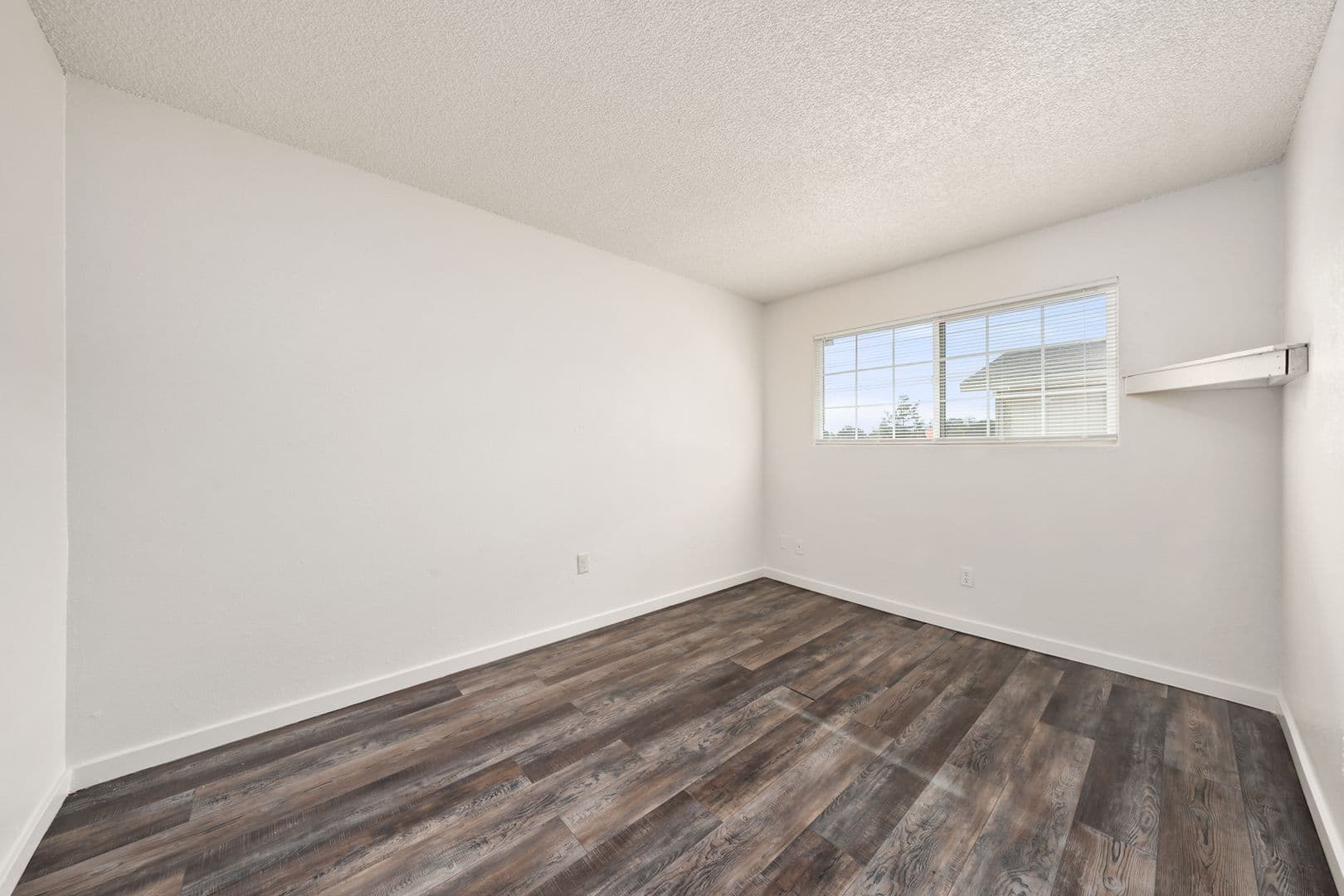 Rio Linda House: 6044 Marysville Blvd #4