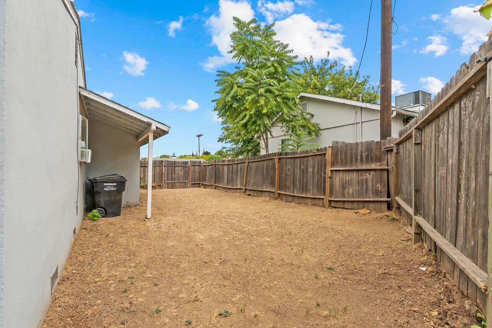 North Highlands House: 4184 Cornelia Way