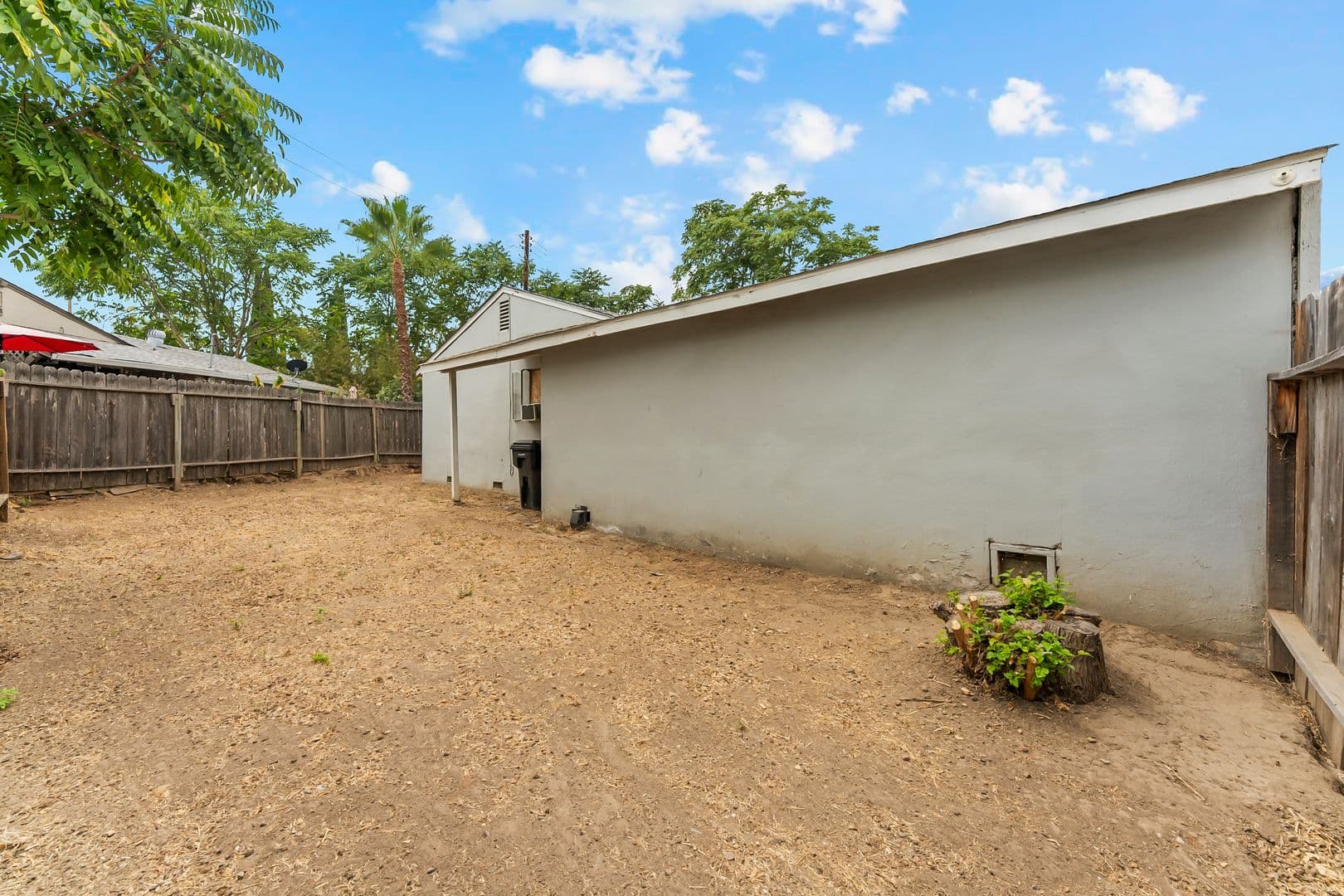 North Highlands House: 4184 Cornelia Way