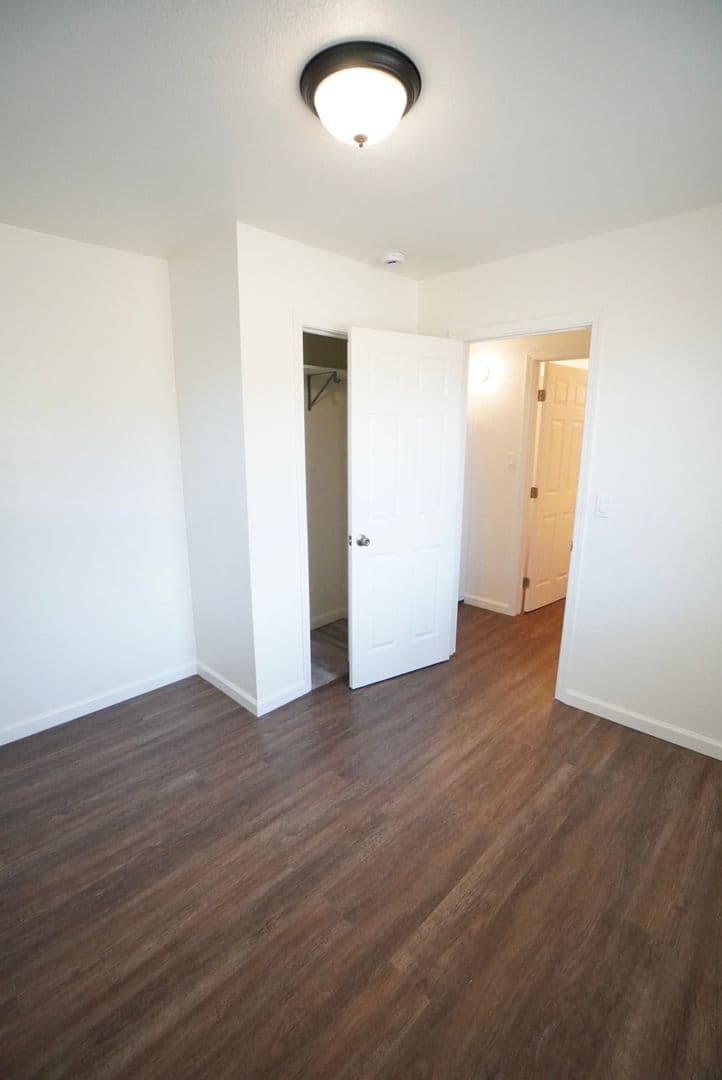 Sacramento Apartment: 1216 South Ave