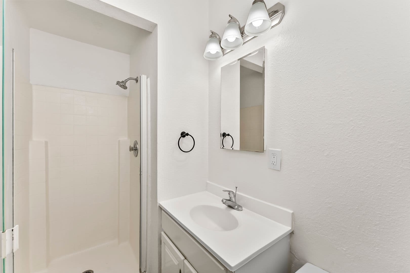 North Highlands House: 6429 Stoneman Dr