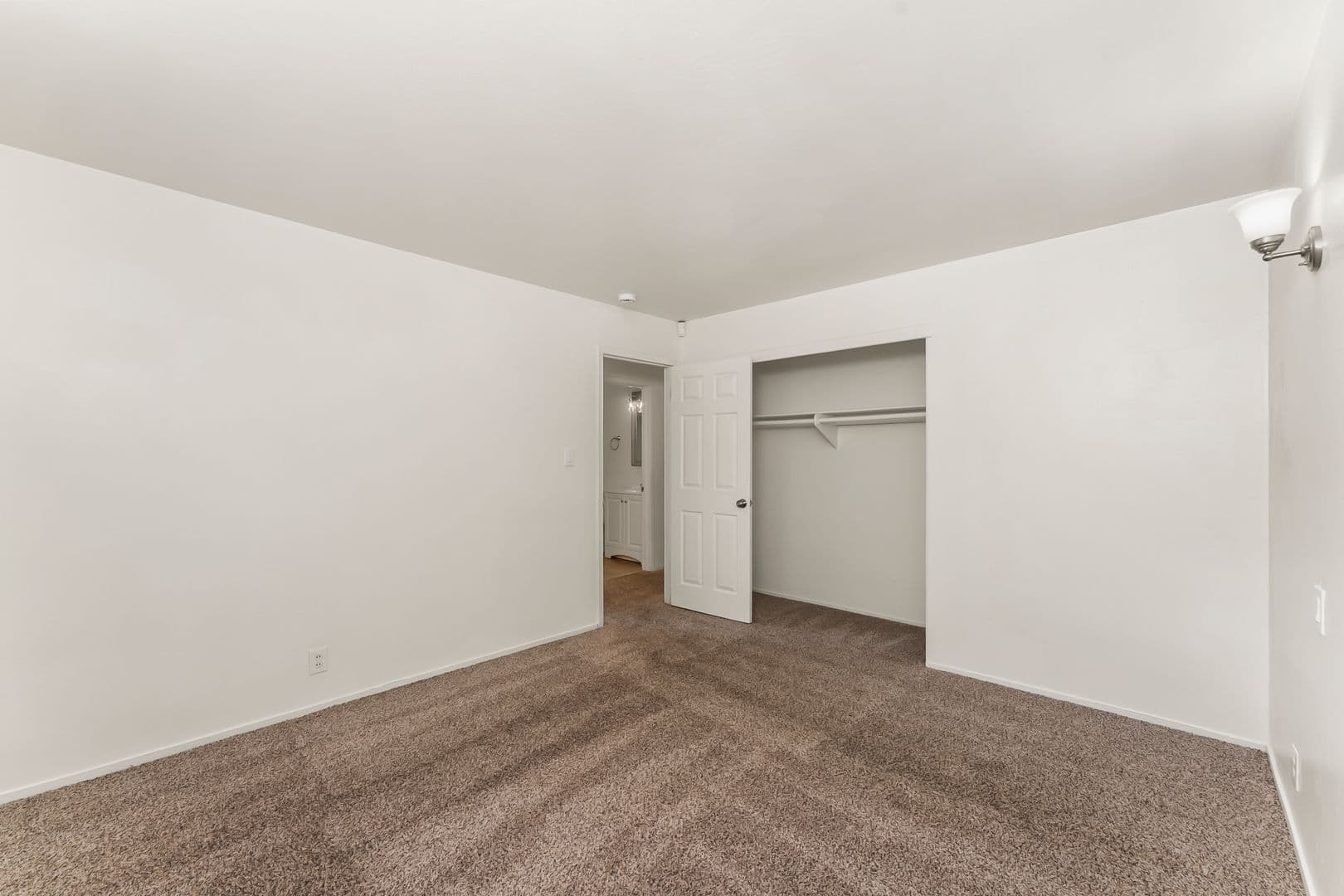North Highlands House: 4184 Cornelia Way