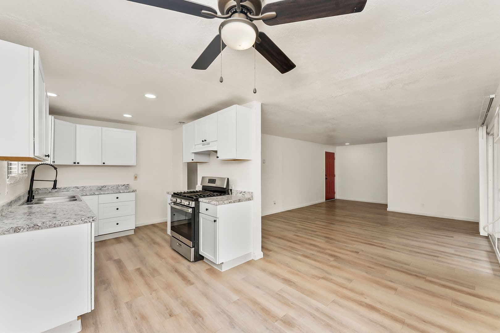 North Highlands House: 6429 Stoneman Dr