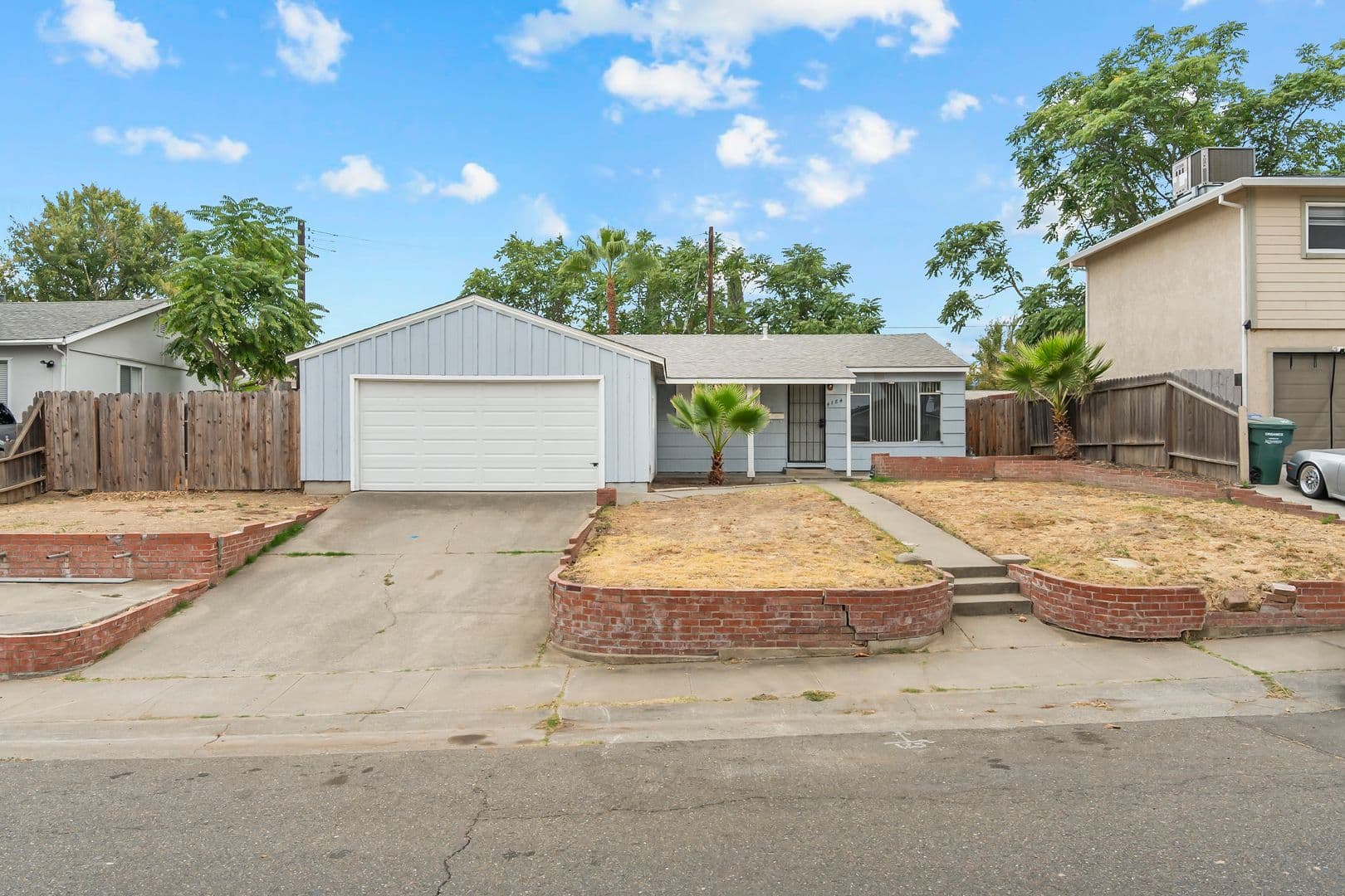 North Highlands House: 4184 Cornelia Way