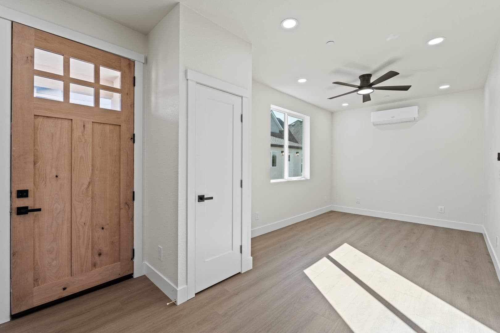 Sacramento Apartment: 3109 29th Ave
