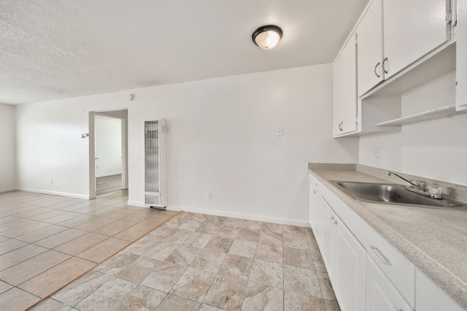 Rio Linda House: 6044 Marysville Blvd #4