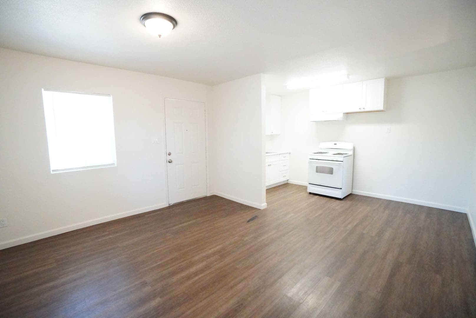 Sacramento Apartment: 1216 South Ave