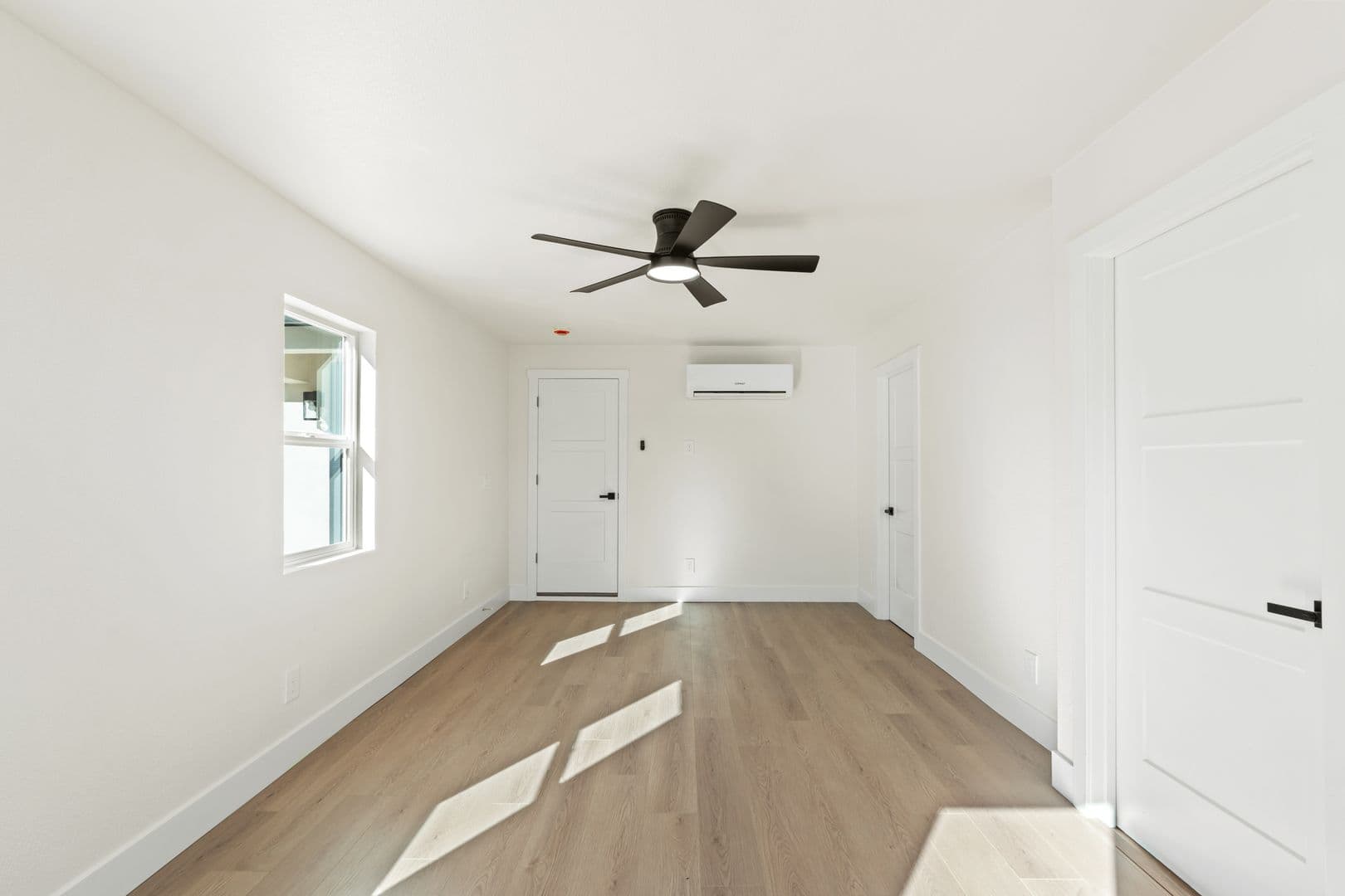 Sacramento Apartment: 3109 29th Ave