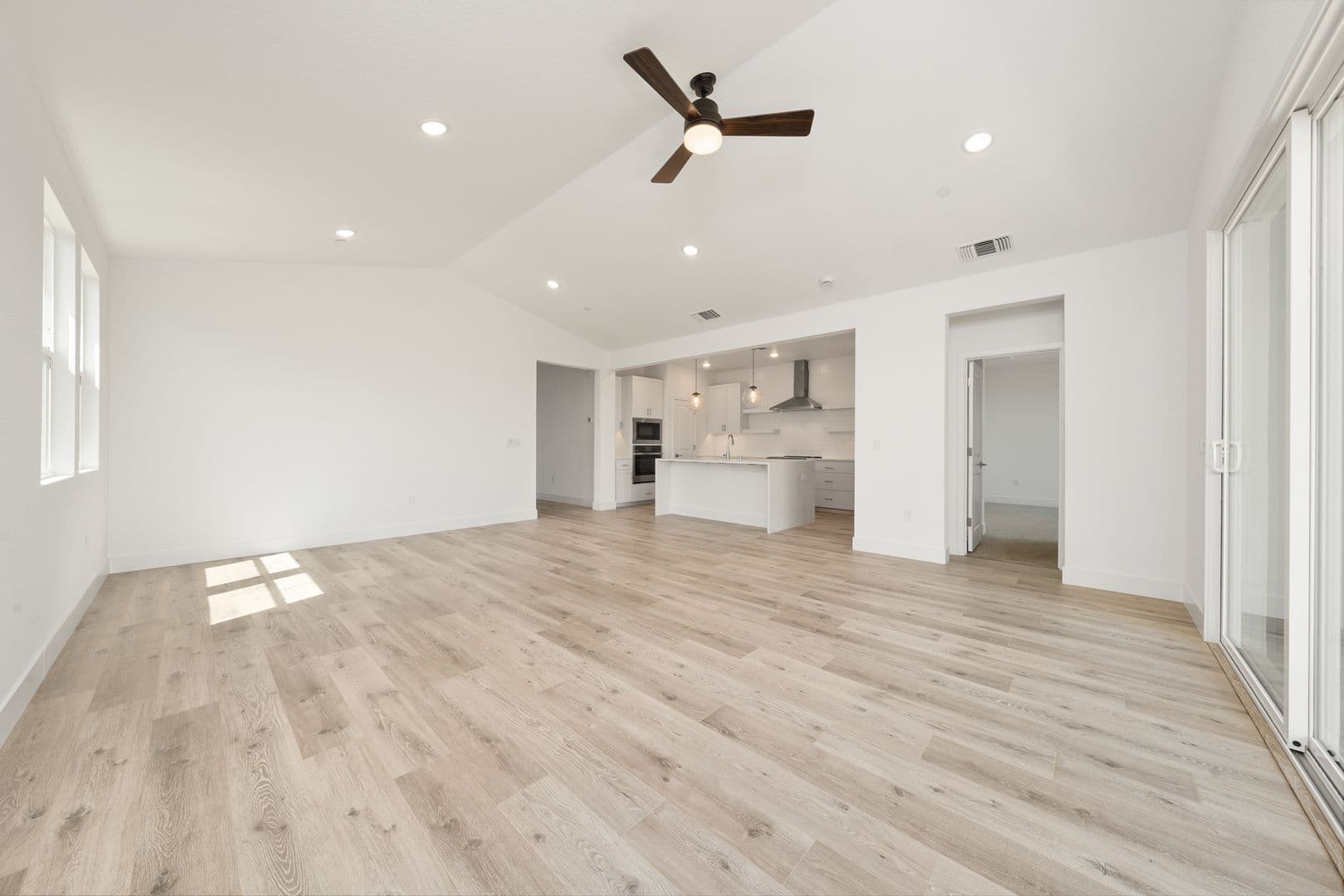 Rancho Cordova House: 12320 Coal Creek Way