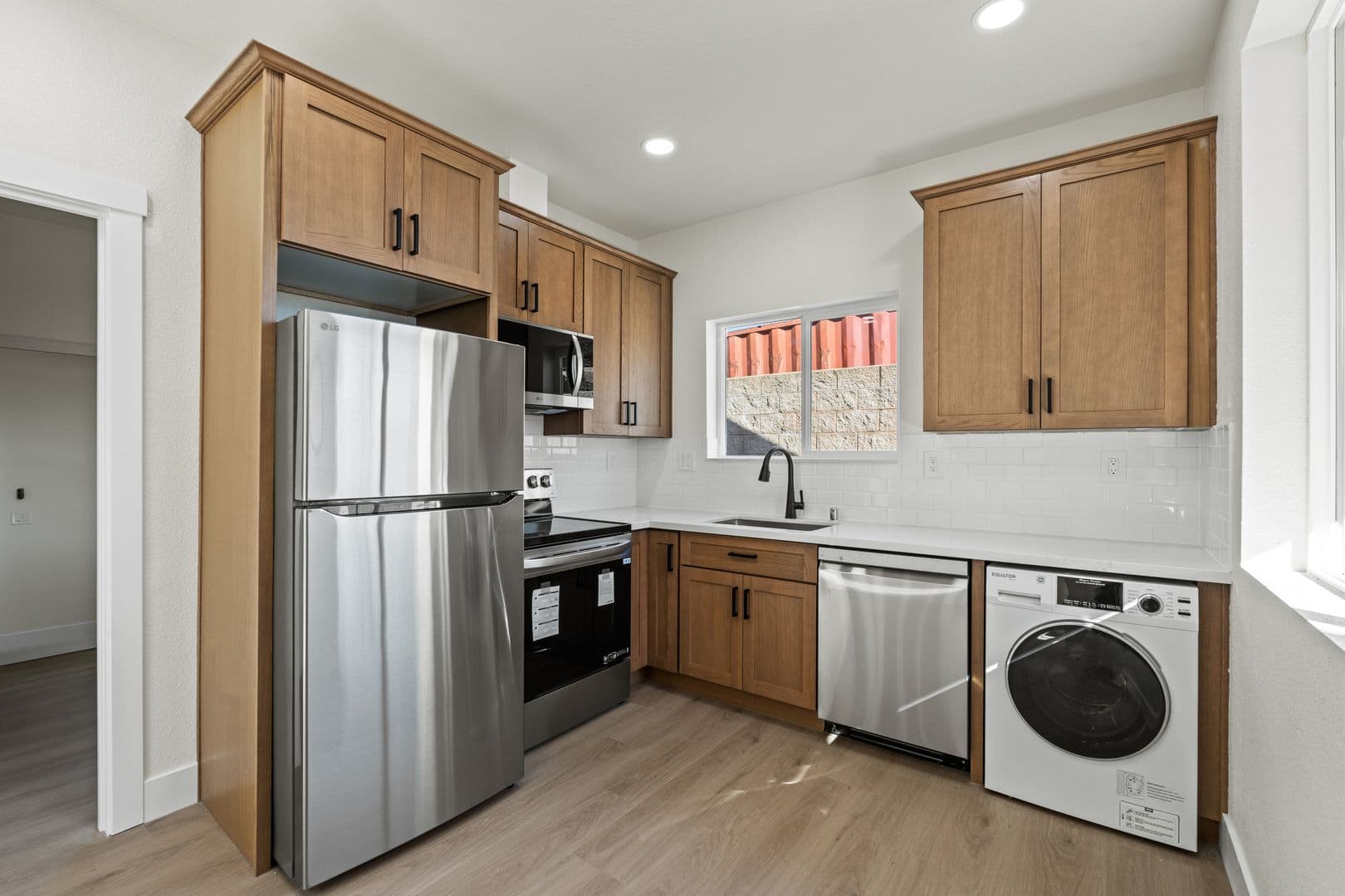 Sacramento Apartment: 3109 29th Ave