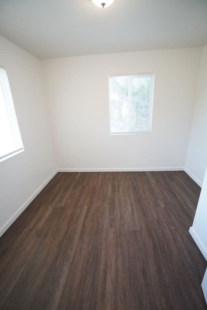 Sacramento Apartment: 1216 South Ave