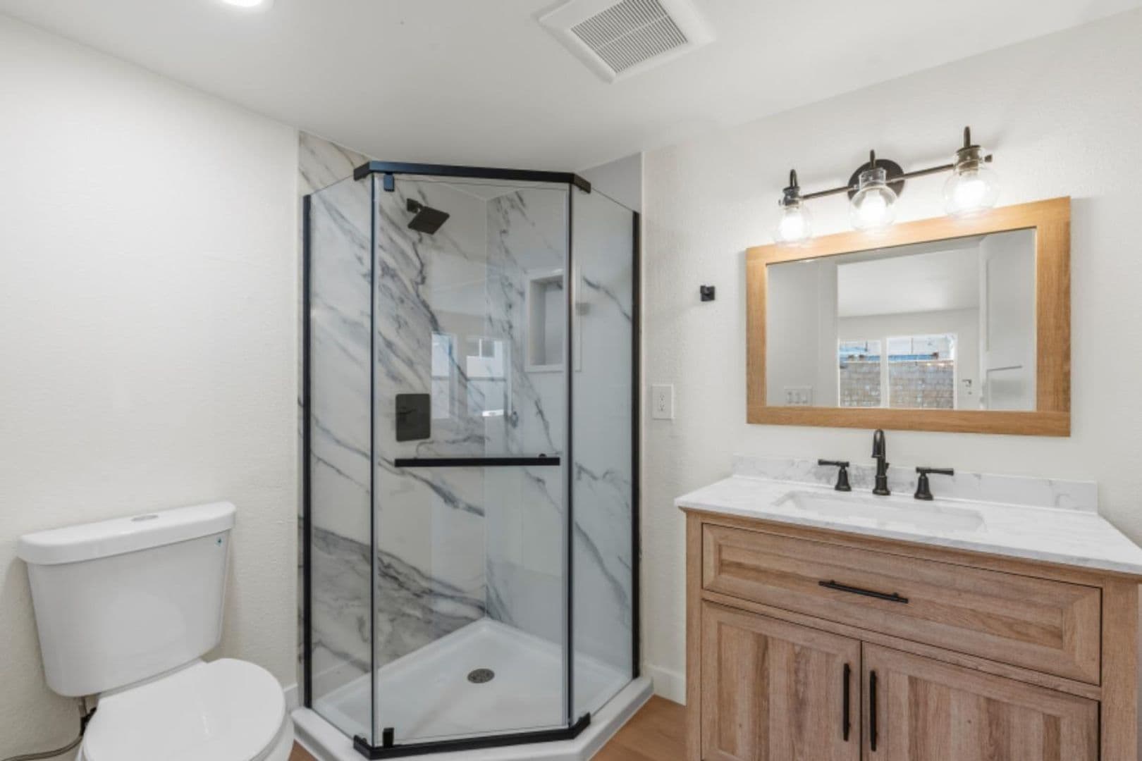 Sacramento Apartment: 3109 29th Ave