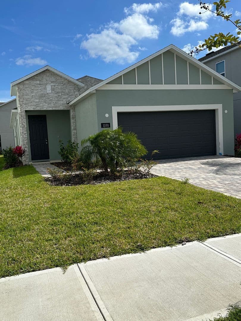 Palm Bay House: 1030 Grantham Lane