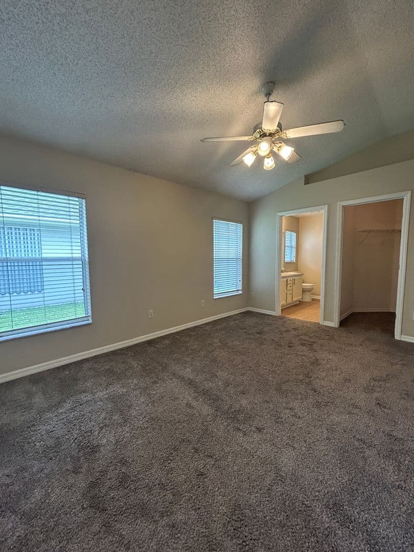 West Melbourne House: 2891 Stratford Pt. Dr