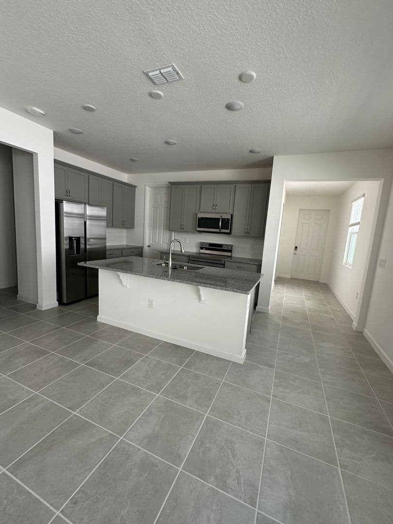 Palm Bay House: 1030 Grantham Lane