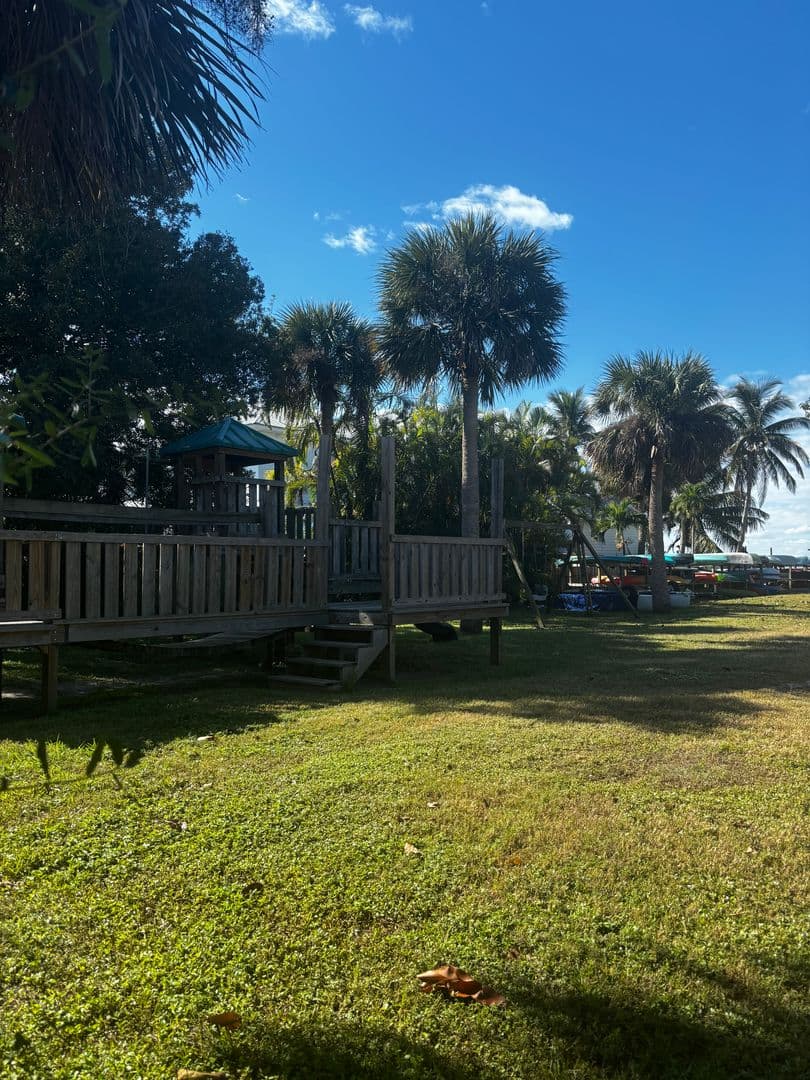 Melbourne Beach House: 245 Heron Dr.