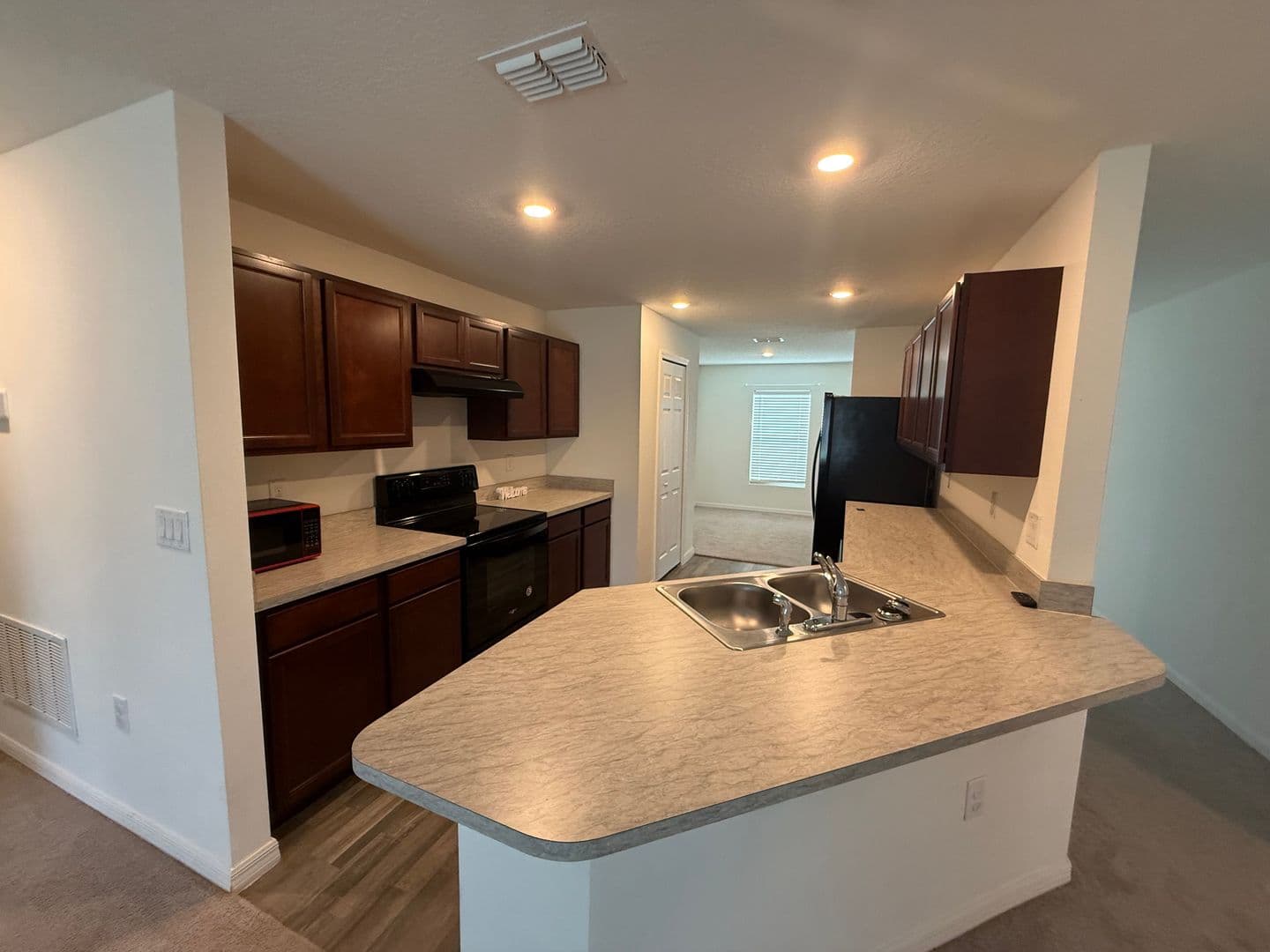 Palm Bay House: 141 Ensenada St SE
