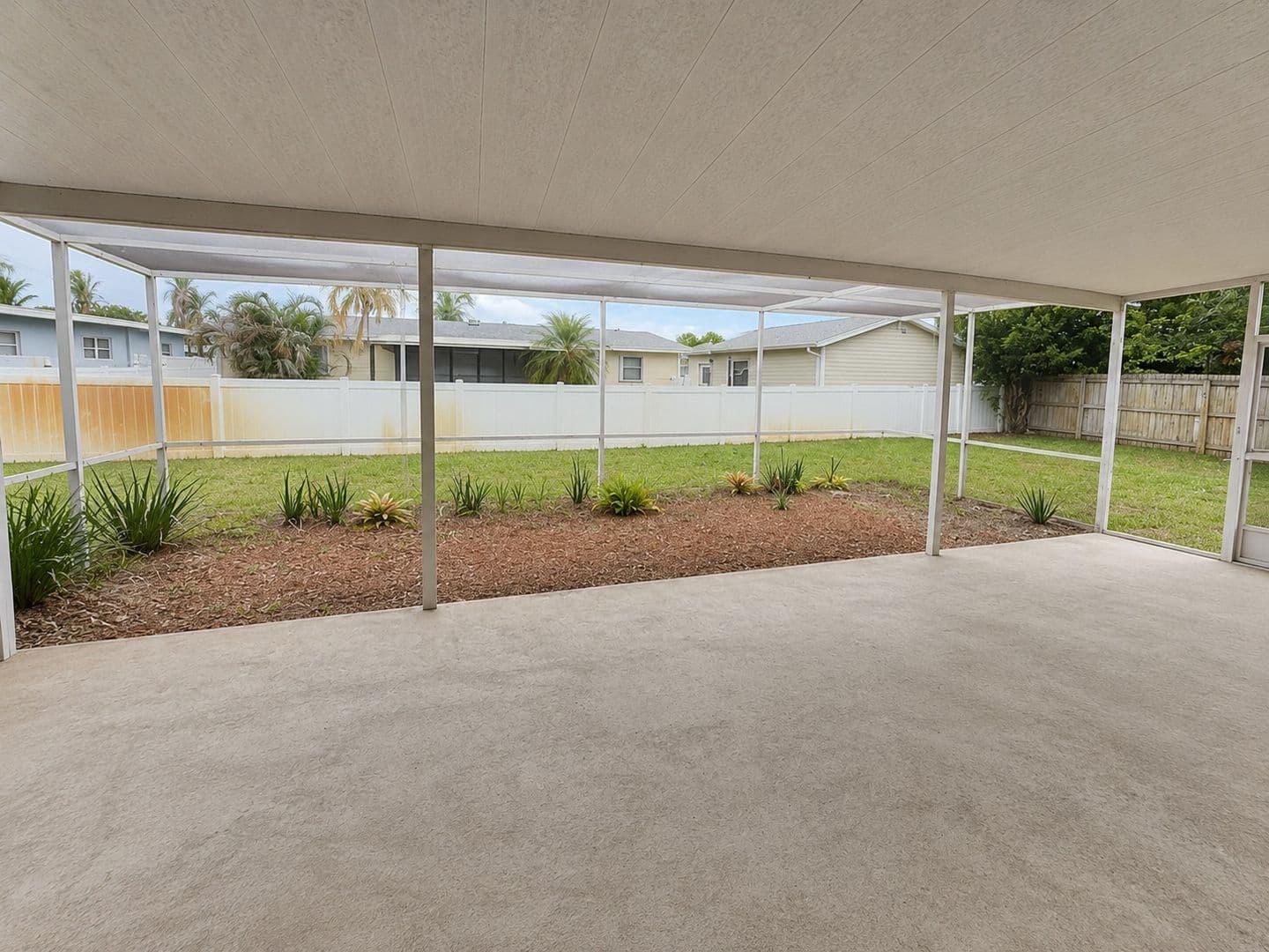 Satellite Beach House: 349 W. Exeter St
