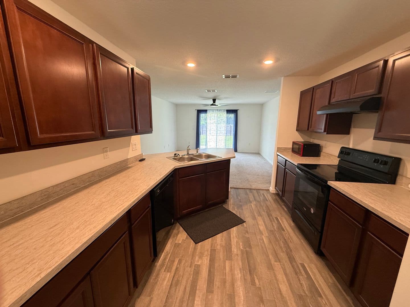 Palm Bay House: 141 Ensenada St SE