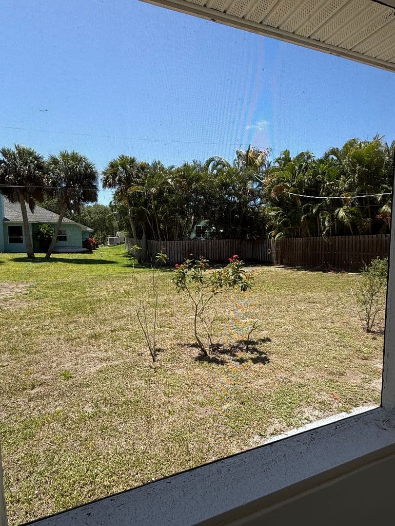 Melbourne Beach House: 245 Heron Dr.