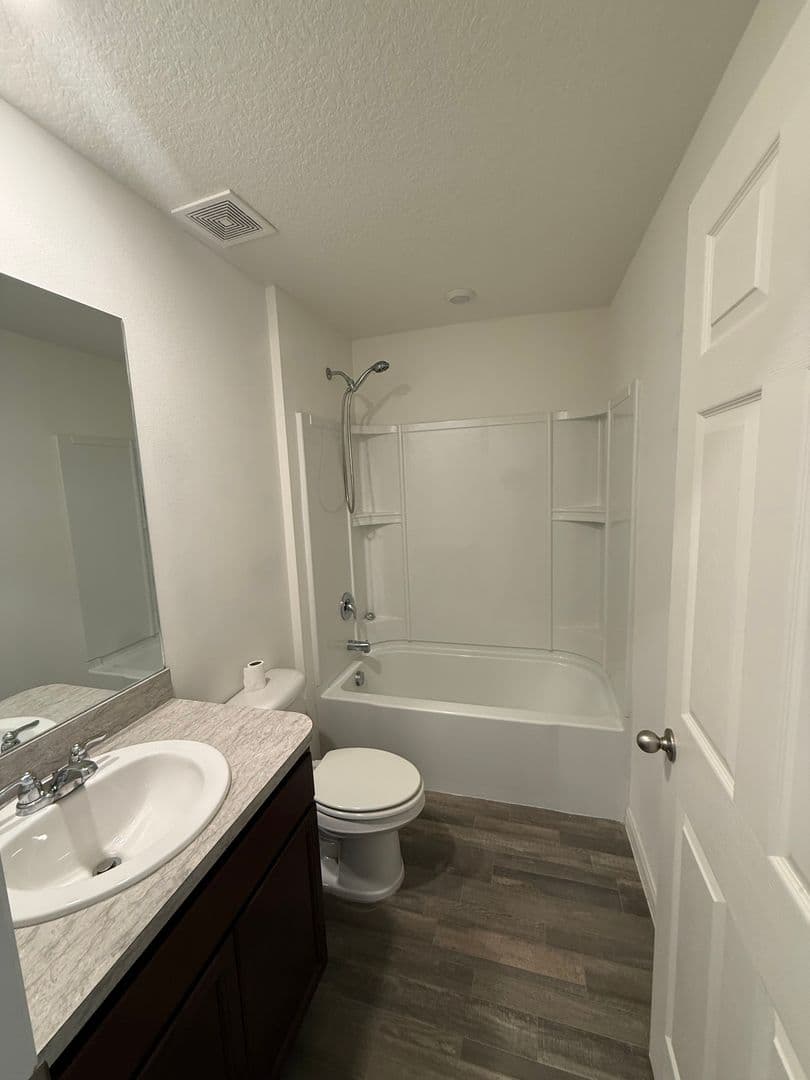 Palm Bay House: 141 Ensenada St SE