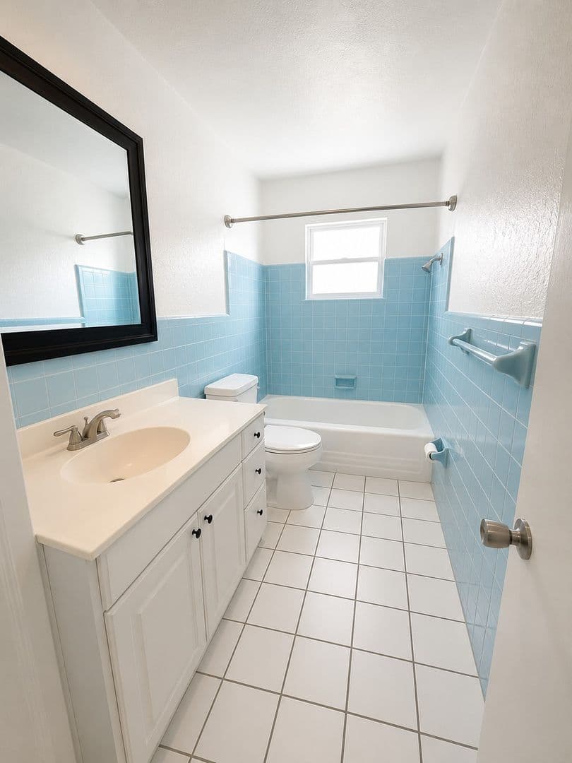 Satellite Beach House: 349 W. Exeter St
