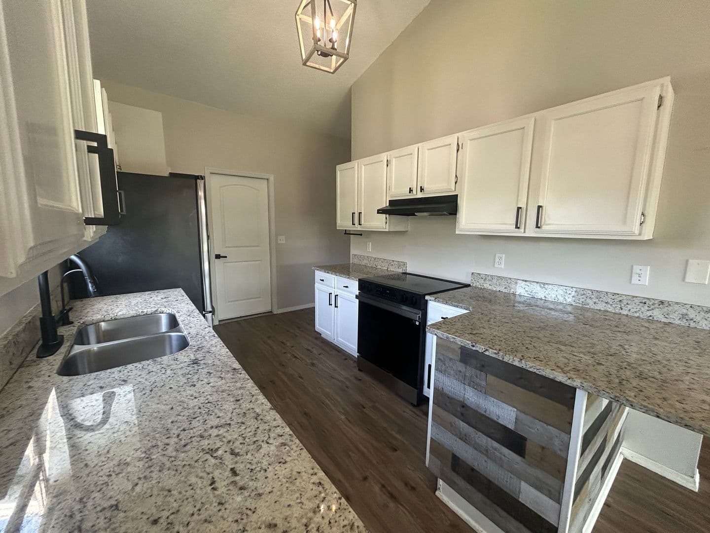 Palm Bay House: 615 Seven Gables Circle SE