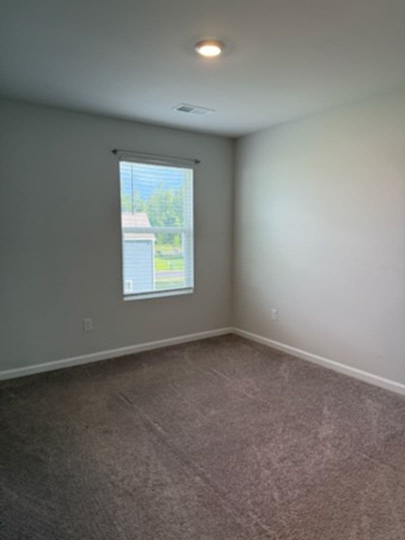 New Kent House: 7980 Uplands Dr