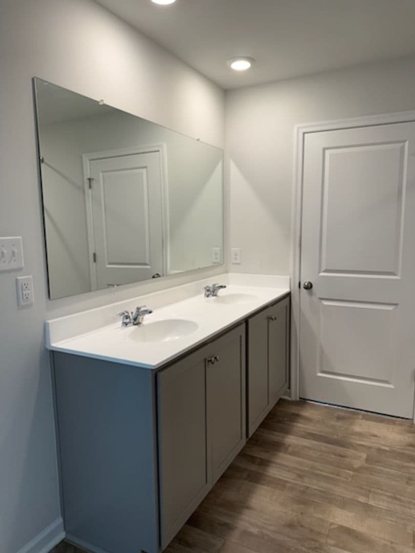 New Kent House: 7980 Uplands Dr