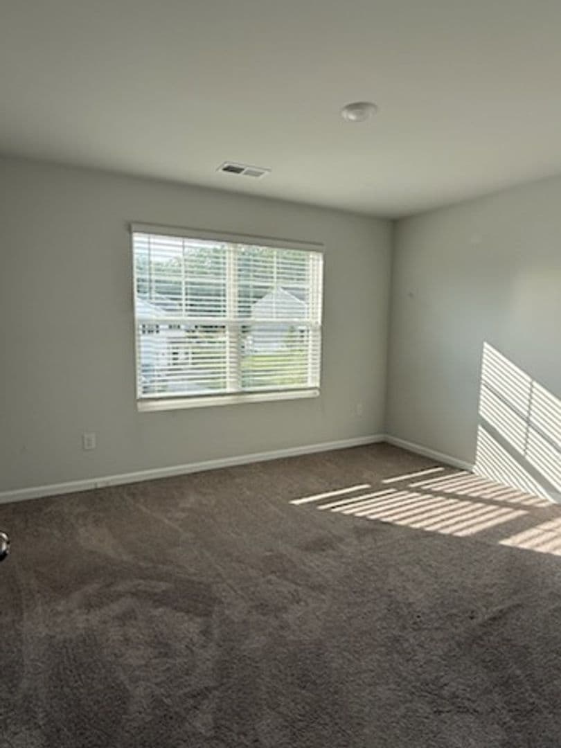 New Kent House: 7980 Uplands Dr
